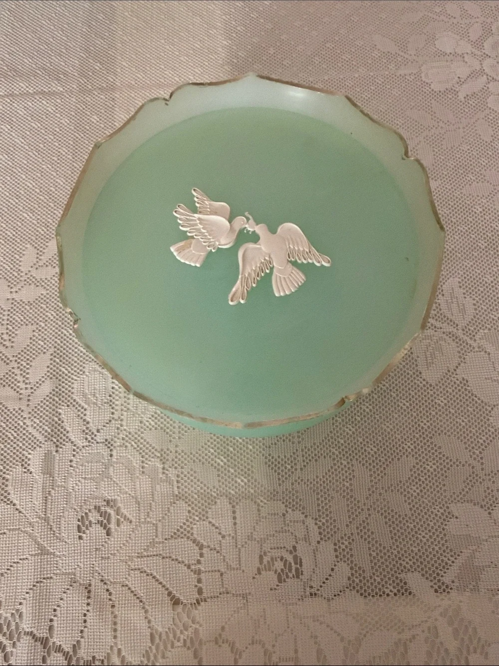 Vintage Avon Rapture Beauty Dust Container from 1960’s
